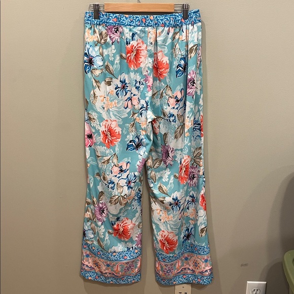 Tolani Collection Floral Wide Leg Pants - Picture 5 of 8